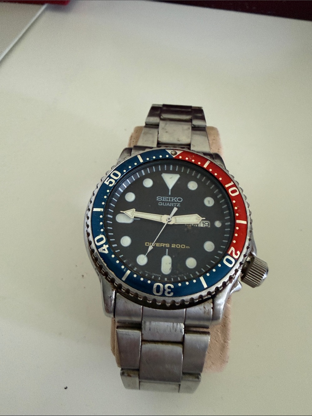 Seiko Men's Diver Watch with Blue and Red Bezel